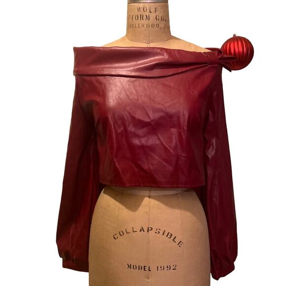 Unbranded Tops - Plus Faux Leather Off the Shoulder Bow Long Sleeve Cropped Top New Size 2XL